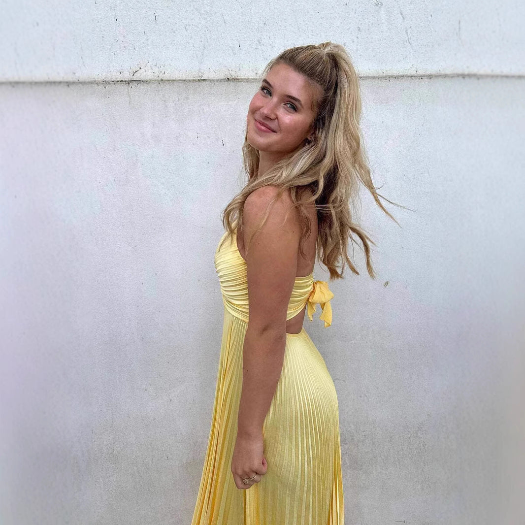 Femme Robe maxi – style élégant avec col en V et jupe plissée